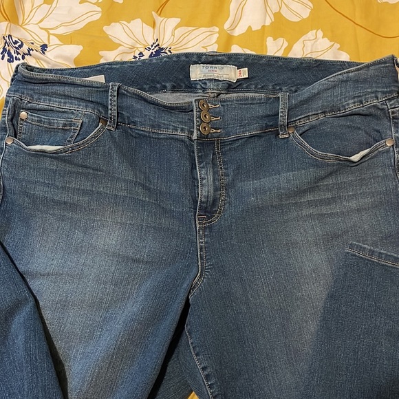 Torrid Jegging - Picture 2 of 7